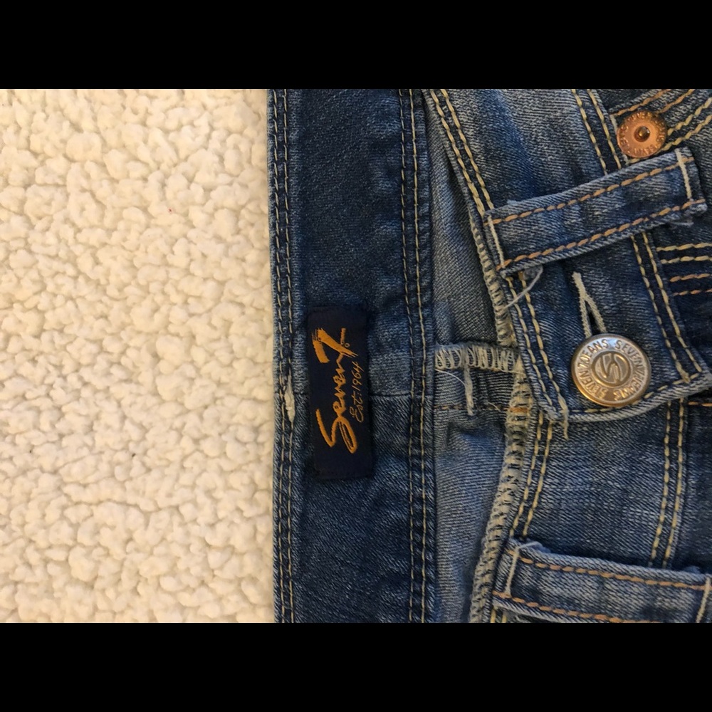 Capris - Picture 3 of 4